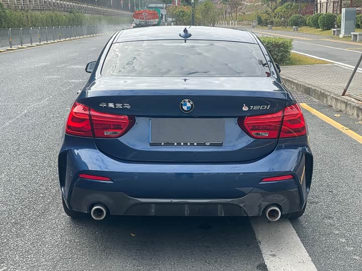 Фото 4 - BMW 1 Series