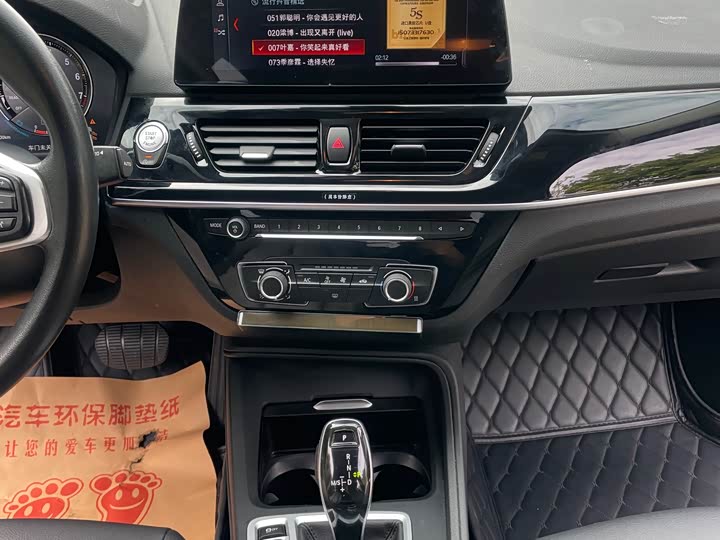 Фото 8 - BMW 1 Series