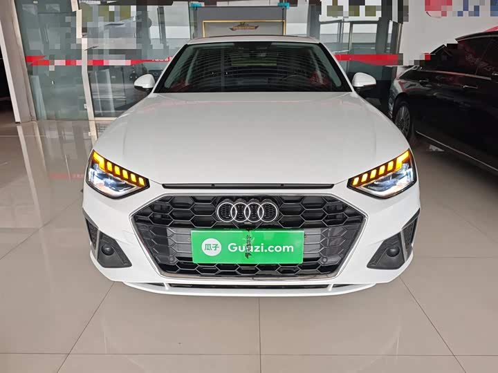 Фото 3 - Audi A4L