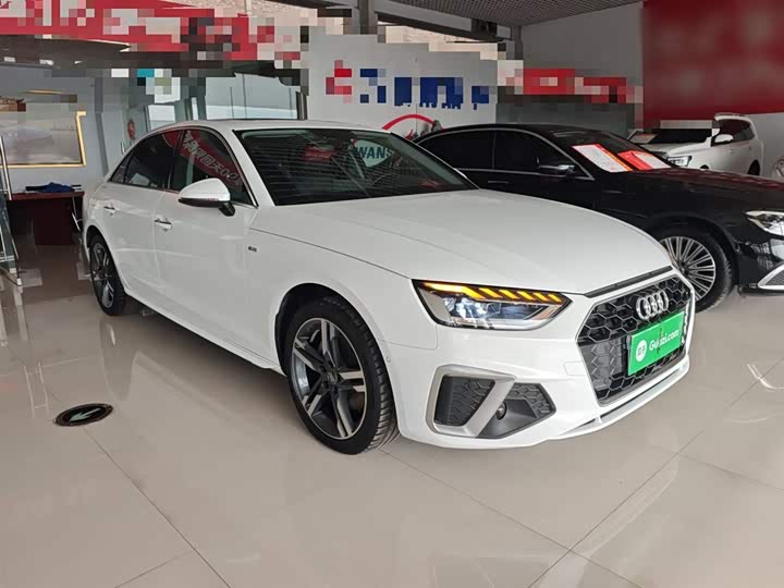 Фото 4 - Audi A4L