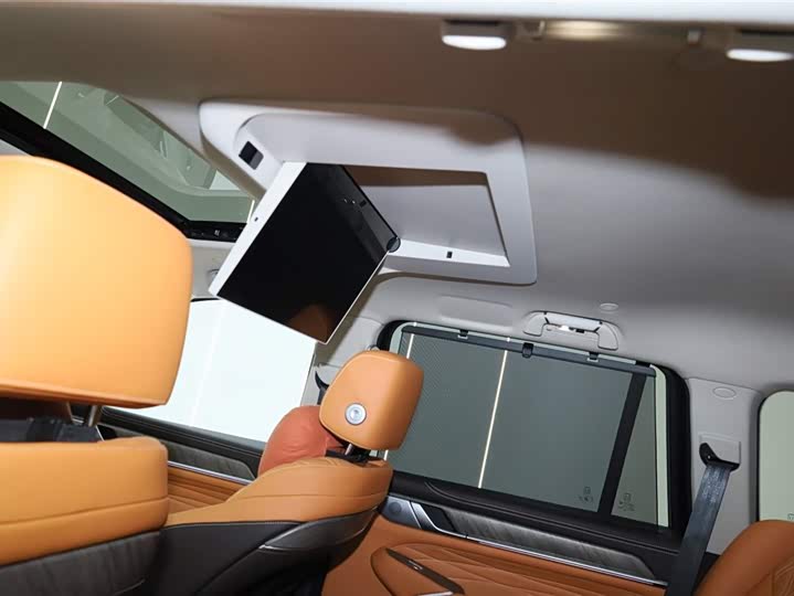 Фото 2 - Tank 500 Hybrid