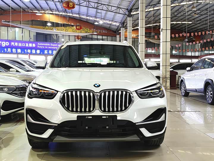 Фото 2 - BMW X1