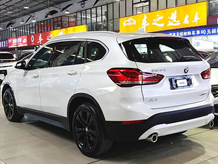 Фото 4 - BMW X1