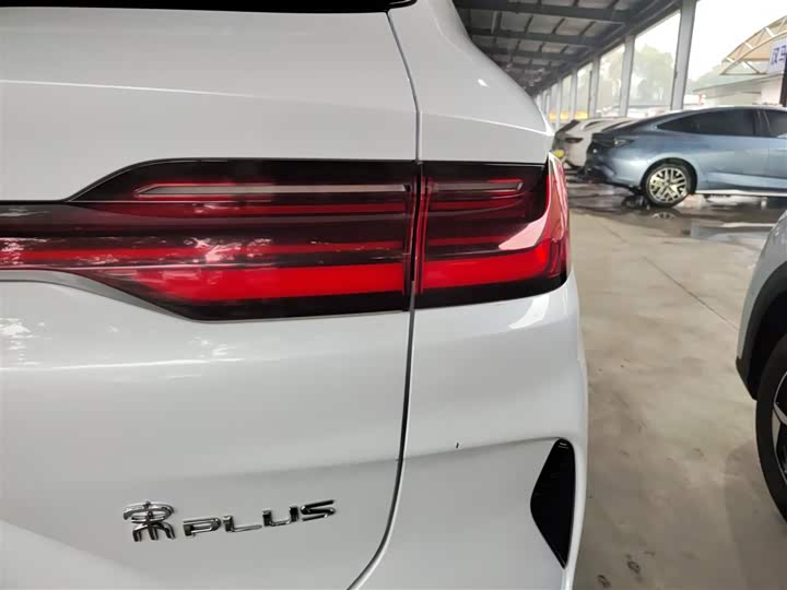 Фото 8 - BYD Song Plus Hybrid/EV