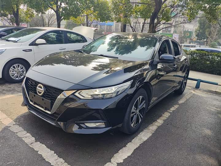 Фото 2 - Nissan Sylphy