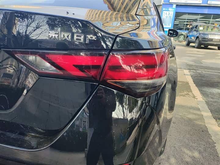 Фото 8 - Nissan Sylphy