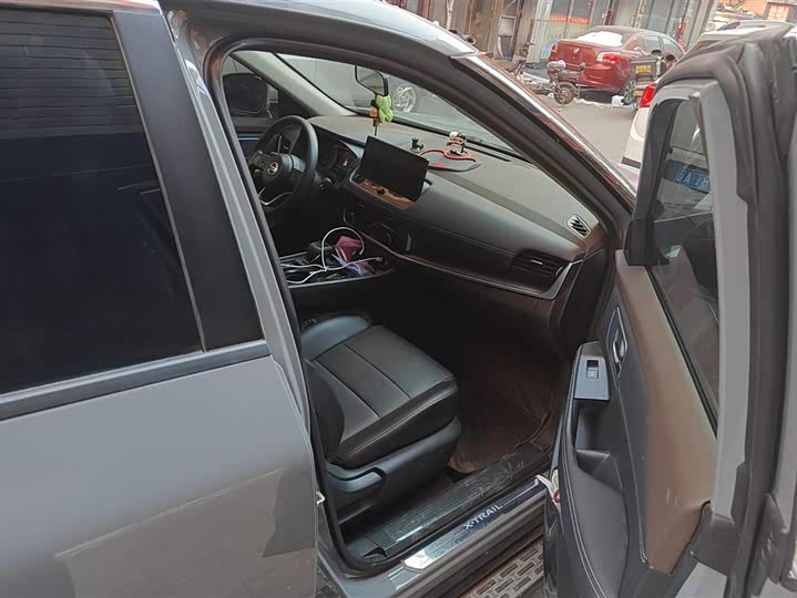 Фото 8 - Nissan X-Trail