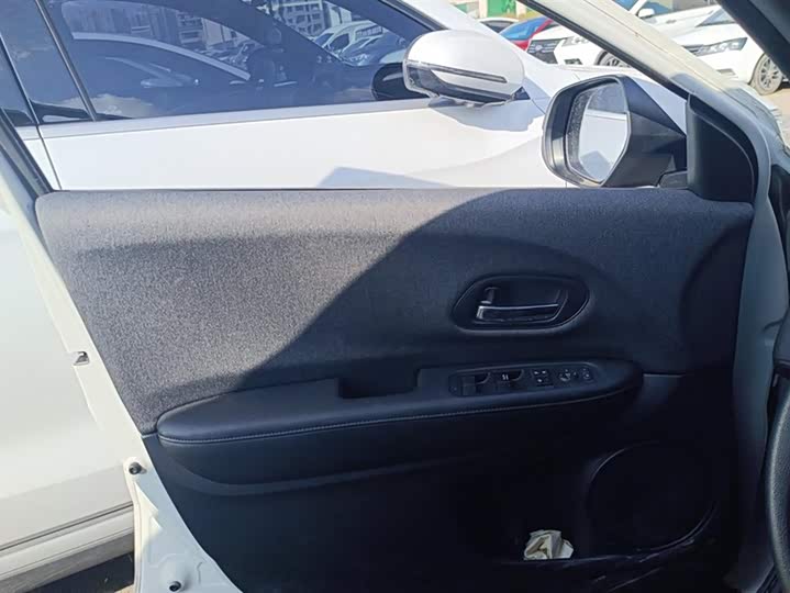 Фото 7 - Honda XR-V