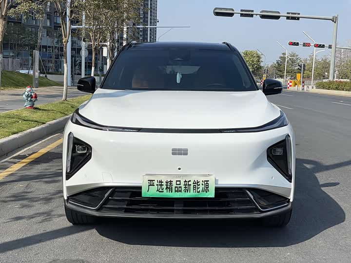 Фото 2 - Geely Galaxy L7