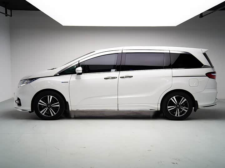 Фото 8 - Honda Odyssey