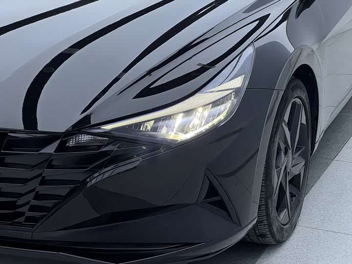 Фото 5 - Hyundai Elantra N line