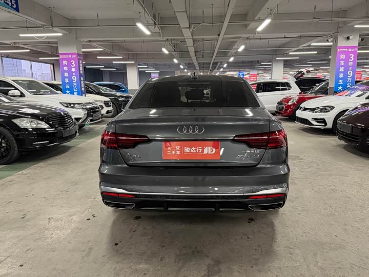 Фото 5 - Audi A4L