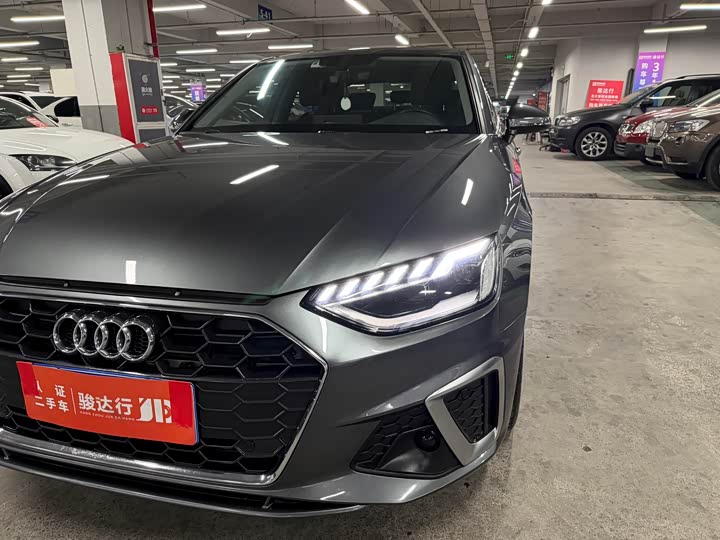 Фото 7 - Audi A4L