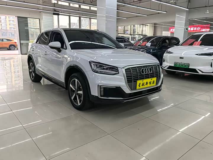 Фото 3 - Audi Q2L e-tron