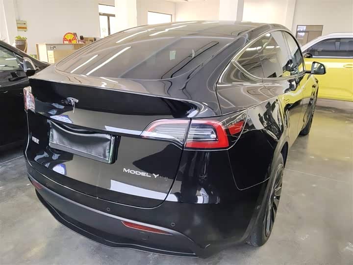 Фото 7 - Tesla Model Y