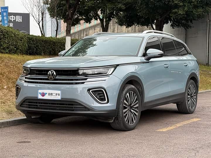 Фото 1 - Volkswagen Tavendor