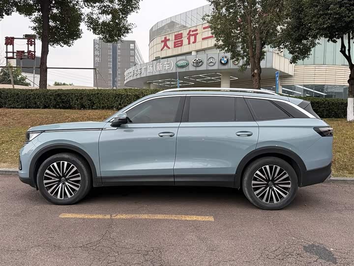 Фото 3 - Volkswagen Tavendor