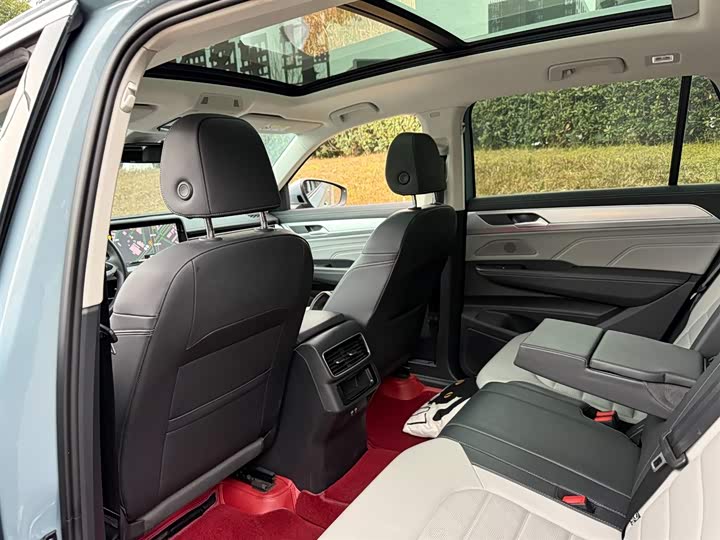 Фото 8 - Volkswagen Tavendor