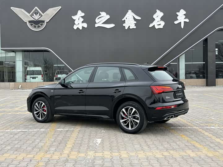 Фото 3 - Audi Q5L
