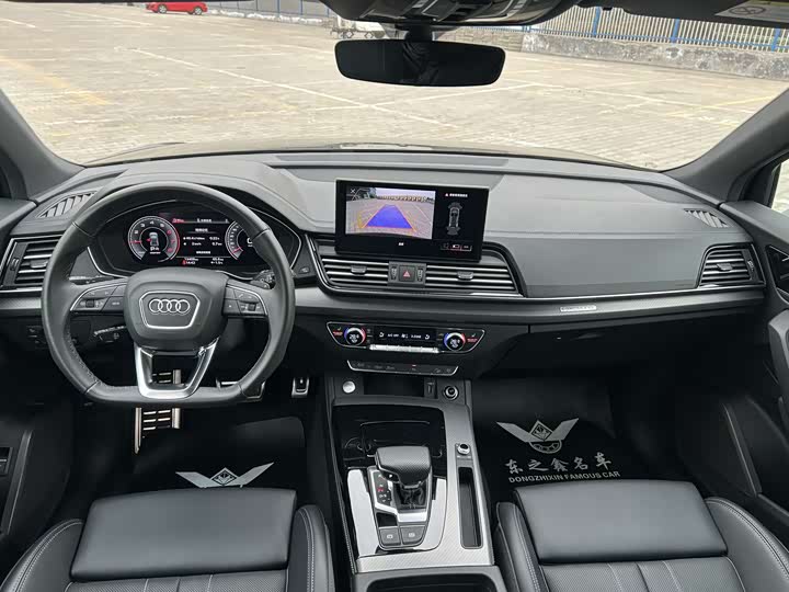 Фото 6 - Audi Q5L