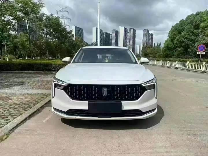 Фото 2 - Bestune B70