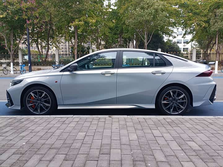 Фото 3 - GAC Trumpchi Empow R