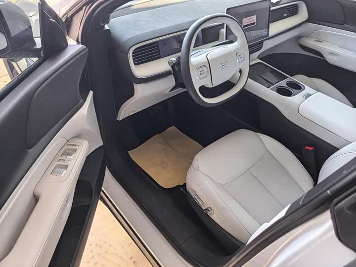 Фото 3 - XPeng G6