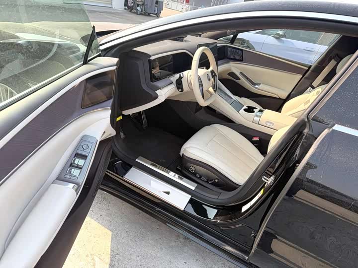 Фото 3 - Denza Z9