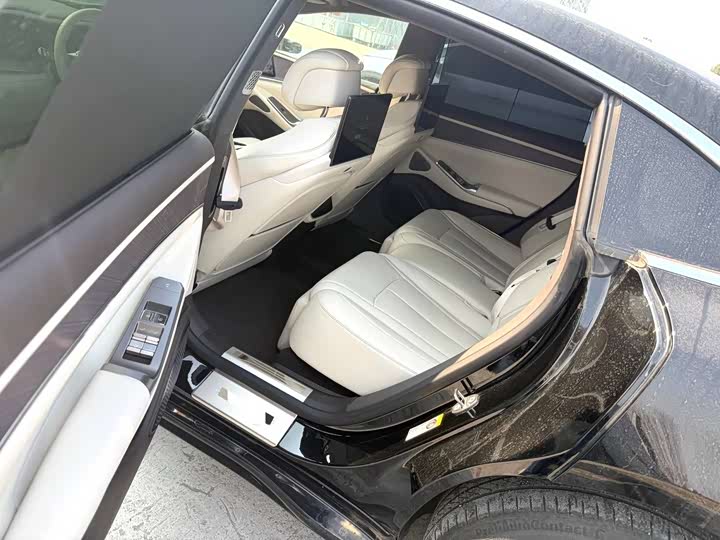 Фото 5 - Denza Z9