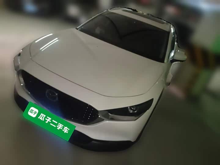 Фото 1 - Mazda CX-30