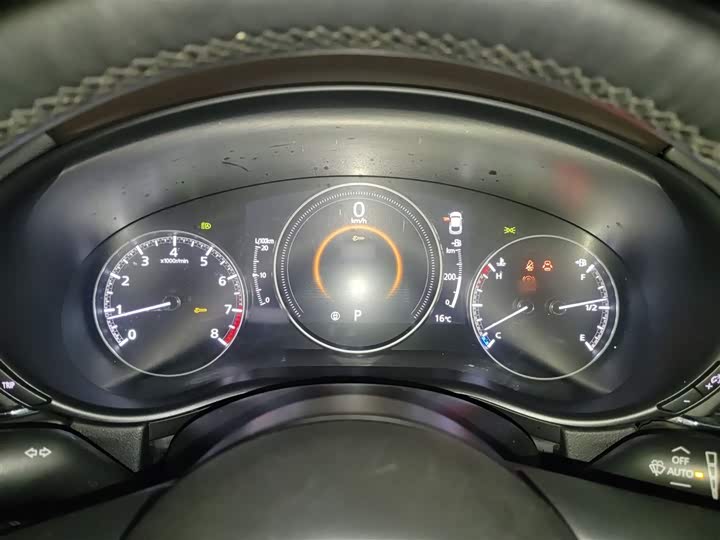 Фото 4 - Mazda CX-30