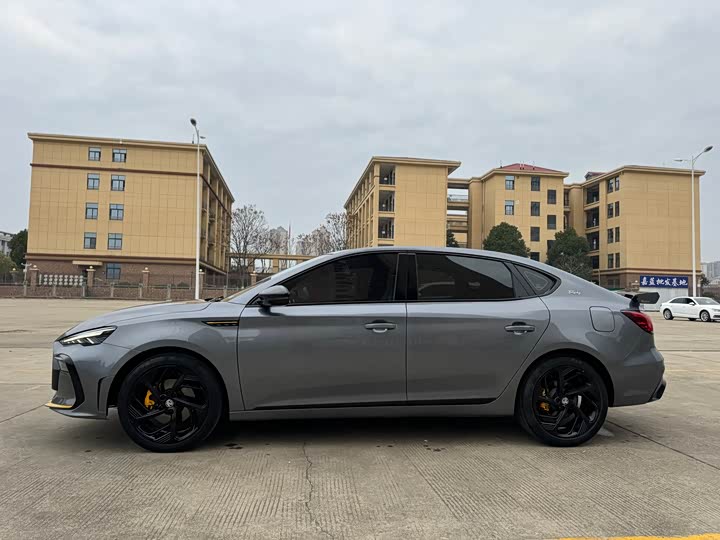 Фото 9 - MG Motor 6