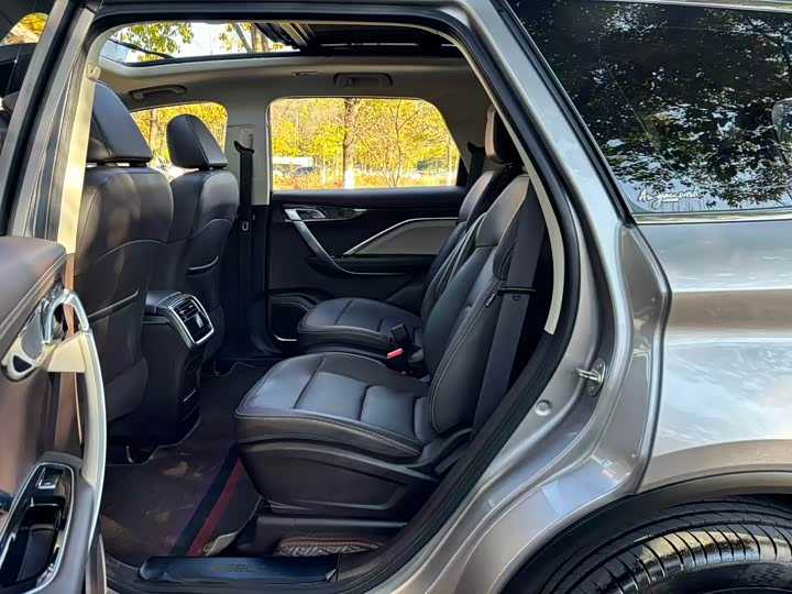 Фото 8 - Geely Jiaji