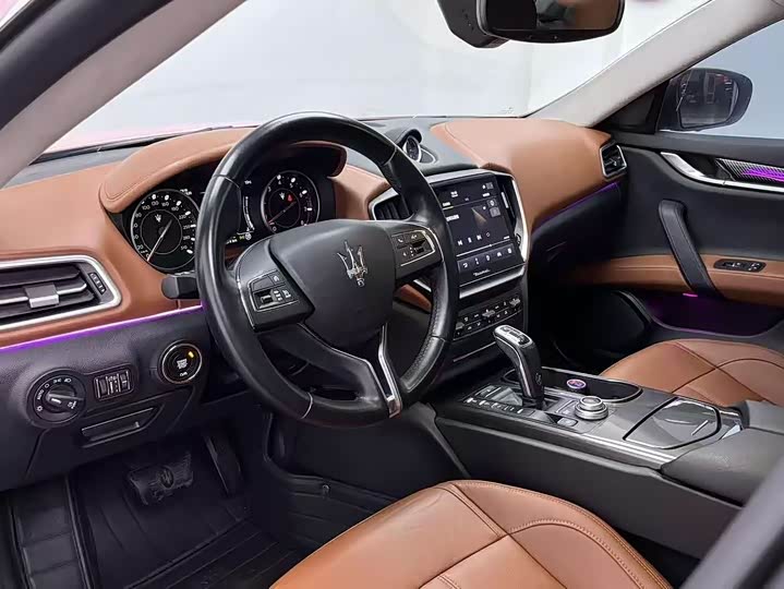 Фото 6 - Maserati Ghibli