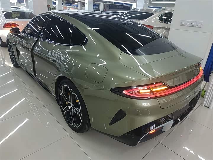 Фото 5 - Xiaomi SU7