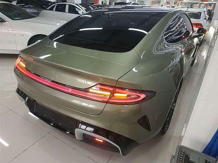 Фото 7 - Xiaomi SU7