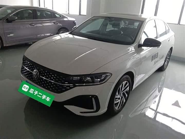 Фото 2 - Volkswagen Lavida