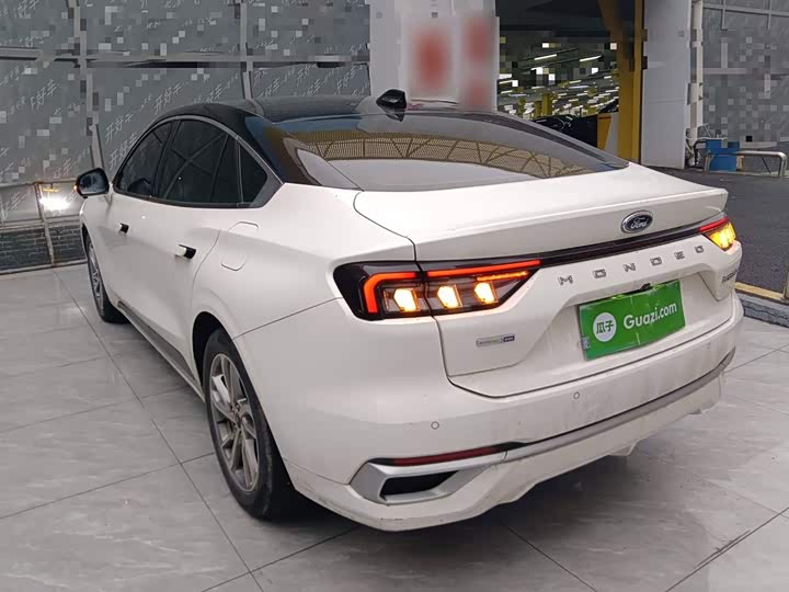 Фото 5 - Ford Mondeo