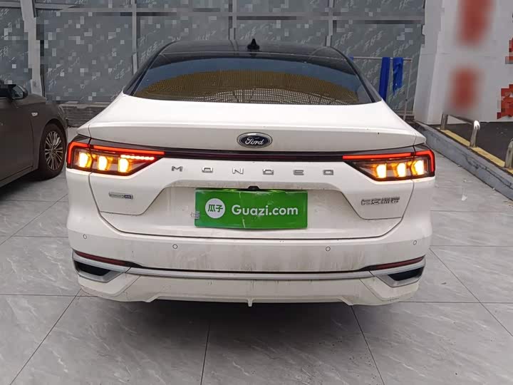 Фото 6 - Ford Mondeo