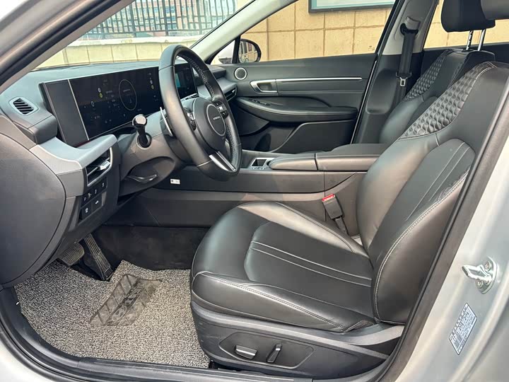 Фото 4 - Hyundai Sonata N Line