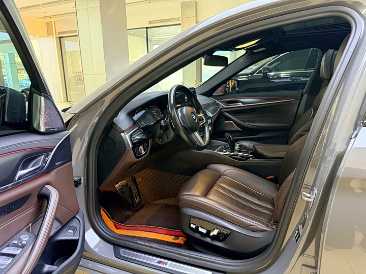 Фото 4 - BMW 5 Series