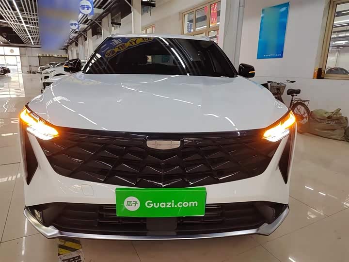 Фото 3 - Geely Atlas