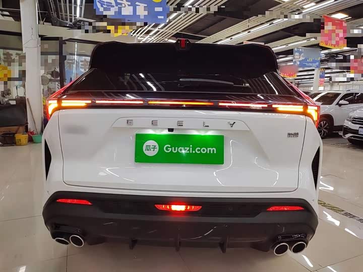 Фото 6 - Geely Atlas