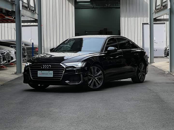 Фото 1 - Audi A6L