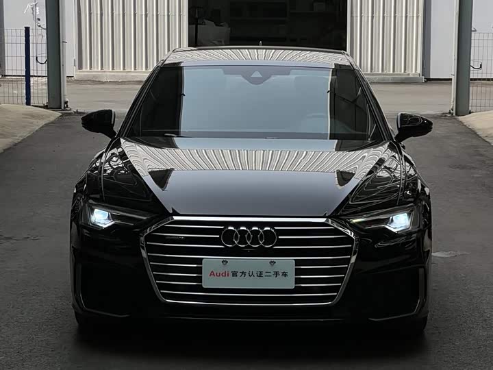 Фото 2 - Audi A6L