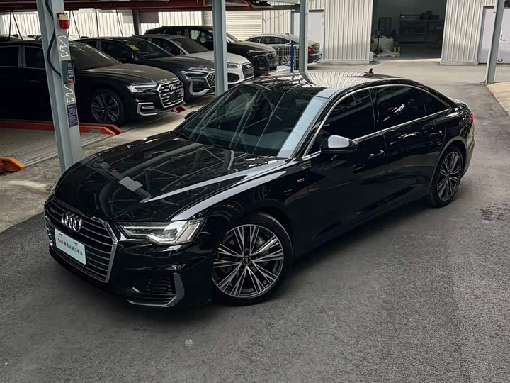 Фото 3 - Audi A6L