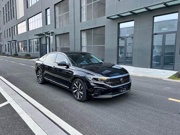 Фото 3 - Volkswagen Passat