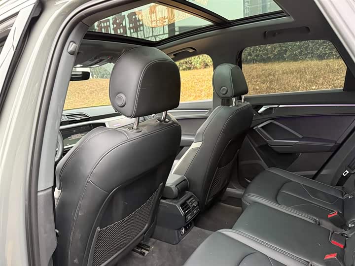 Фото 9 - Audi Q3