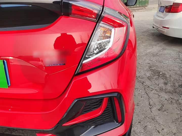 Фото 8 - Honda Civic