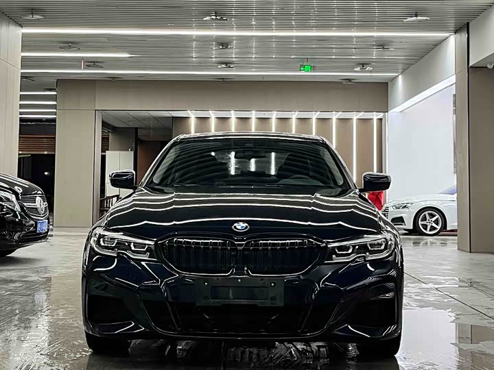 Фото 3 - BMW 3 Series